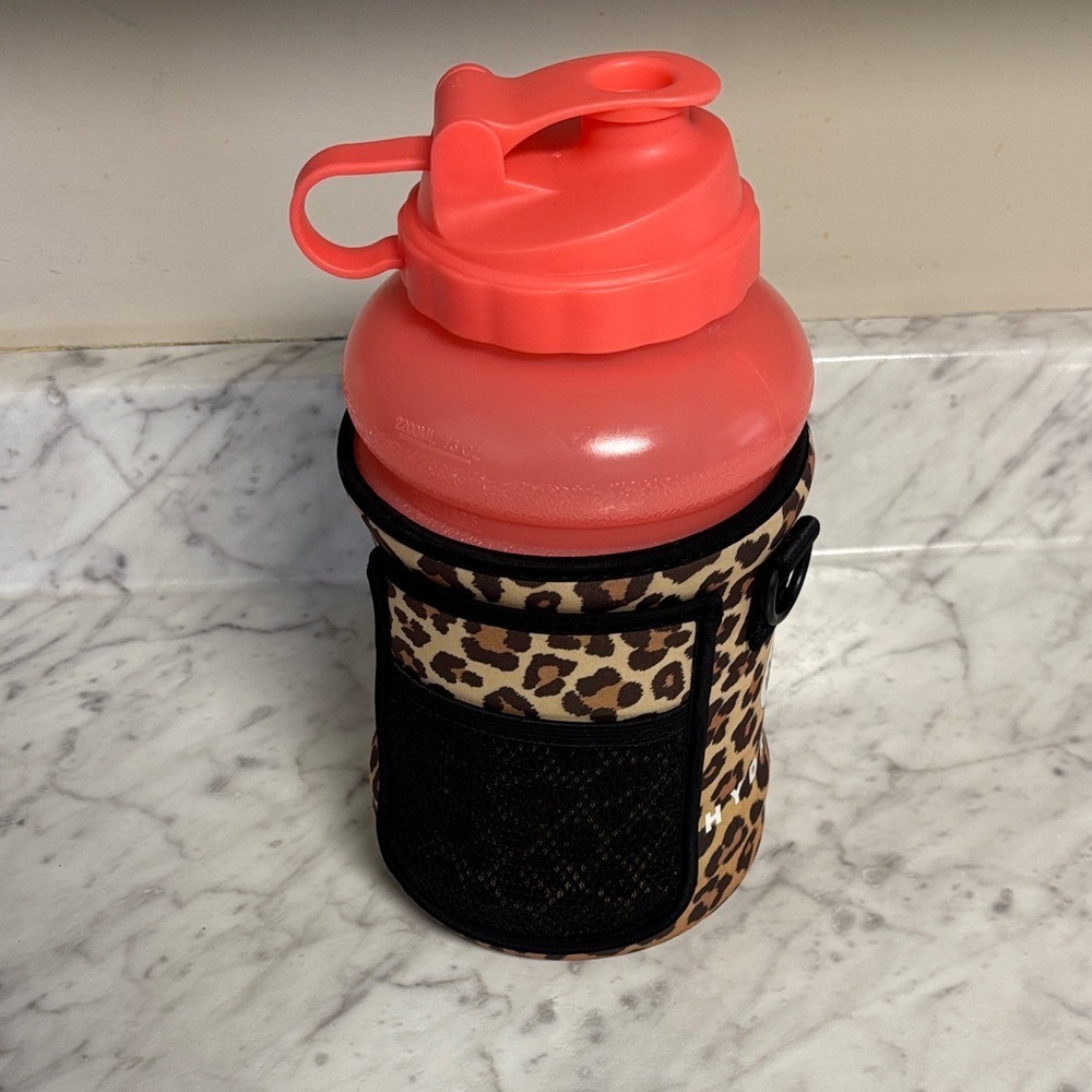 HydroJug Coral Bottle with Leopard Print Sleeve - Picture 4 of 4